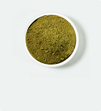 De witte kom met rode kratom